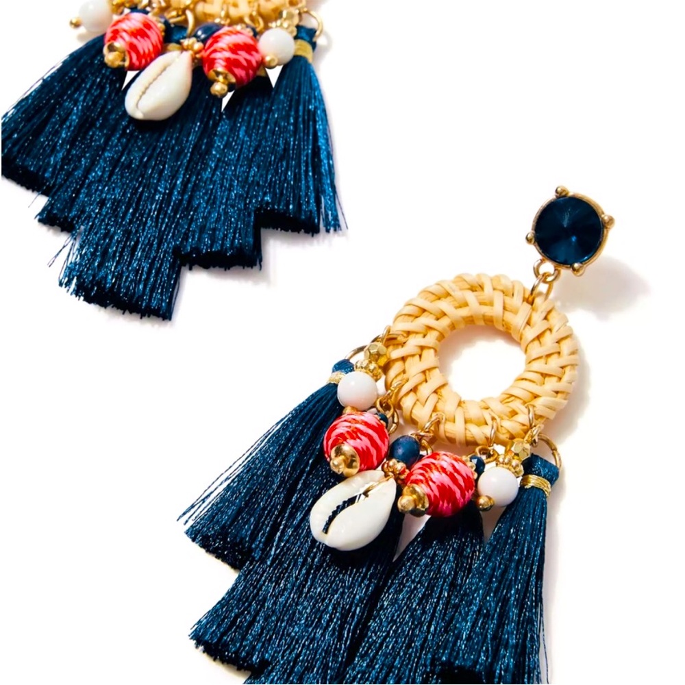 Lilly Pulitzer Jewelry Earrings By the Shore Navy Shell Beach summer NWT
